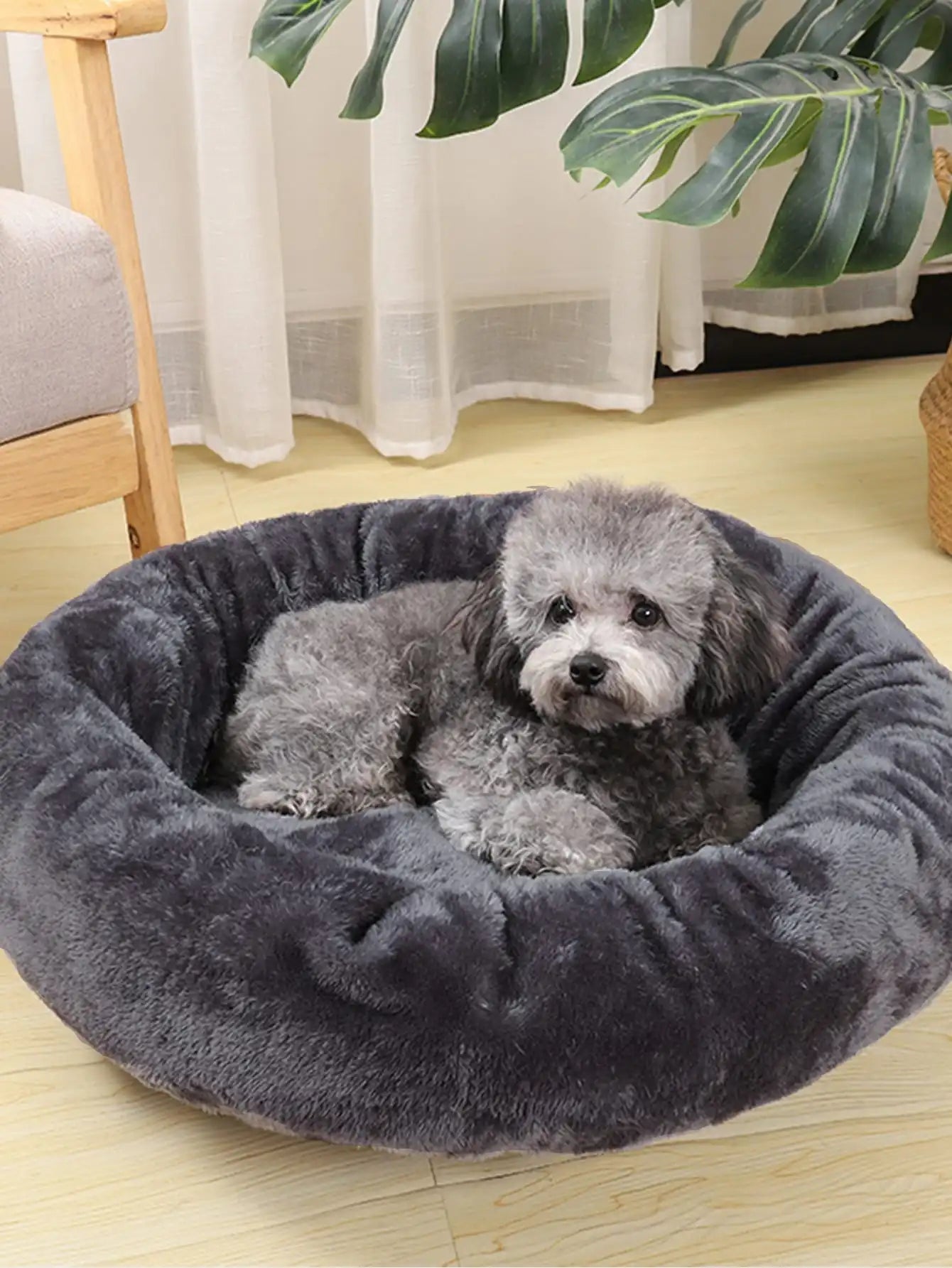 Ultra Soft Round Dog Bed - Washable & Warm for Winter Comfort